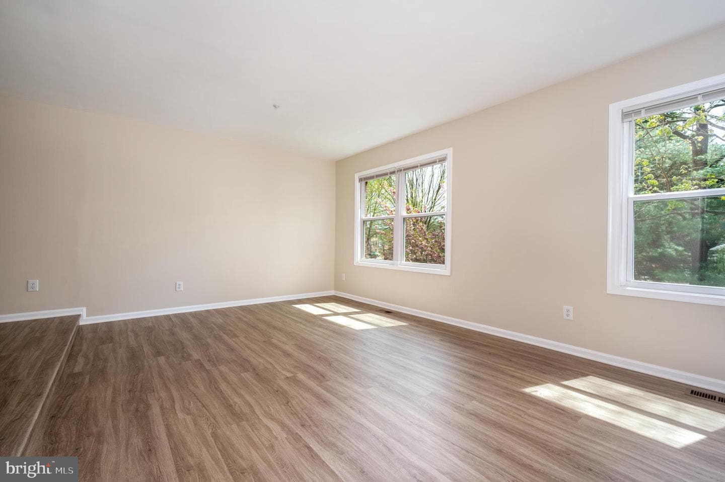 700 Pine Valley Court photo 17
