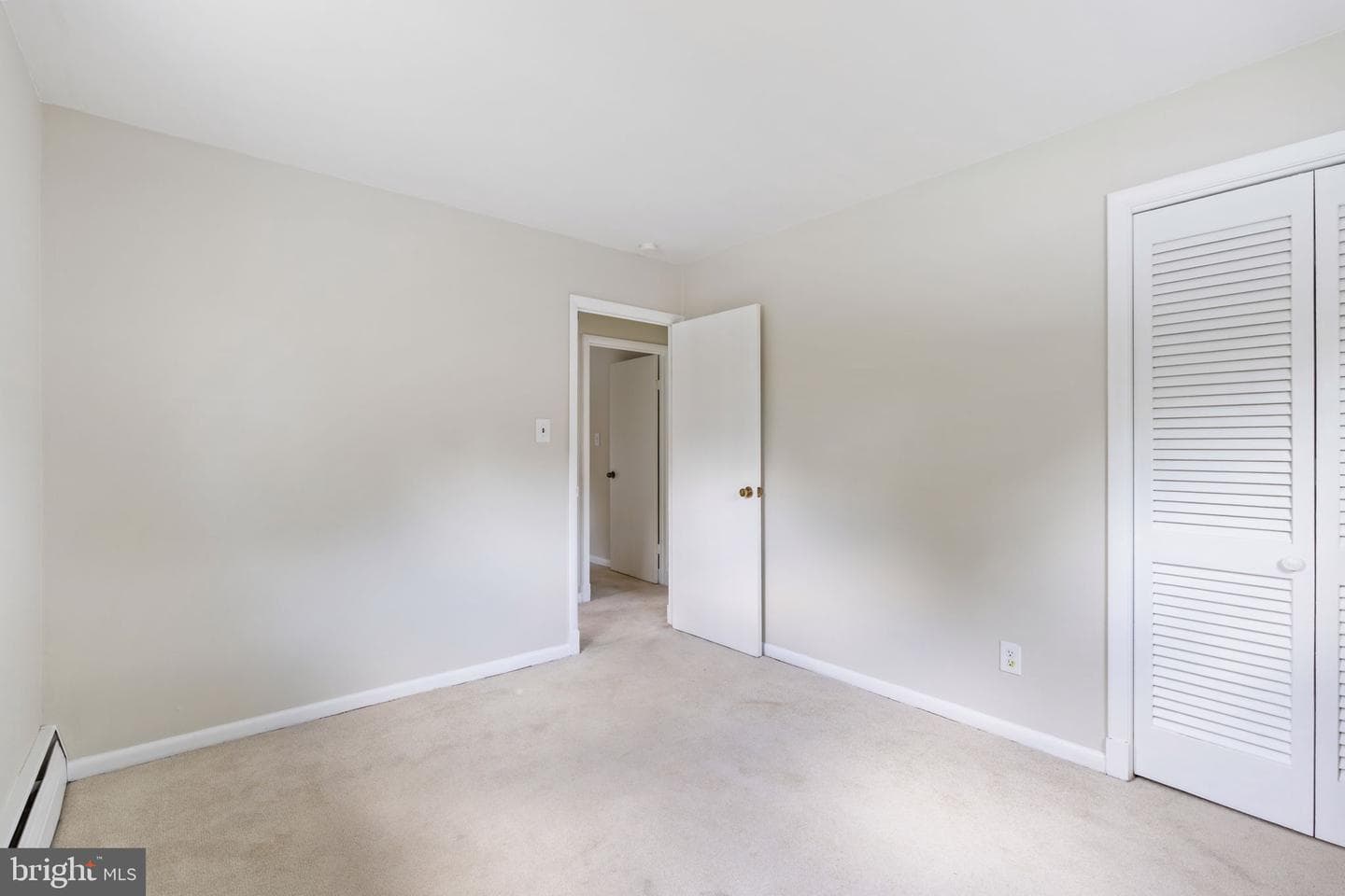 8005 Woodholme Circle photo 24