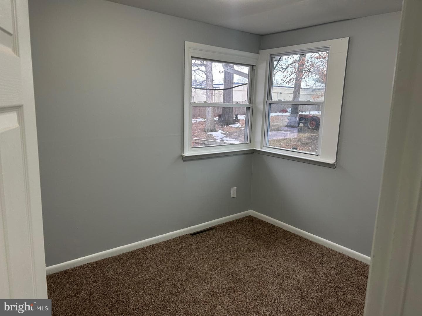 8009 Woodholme Circle photo 8