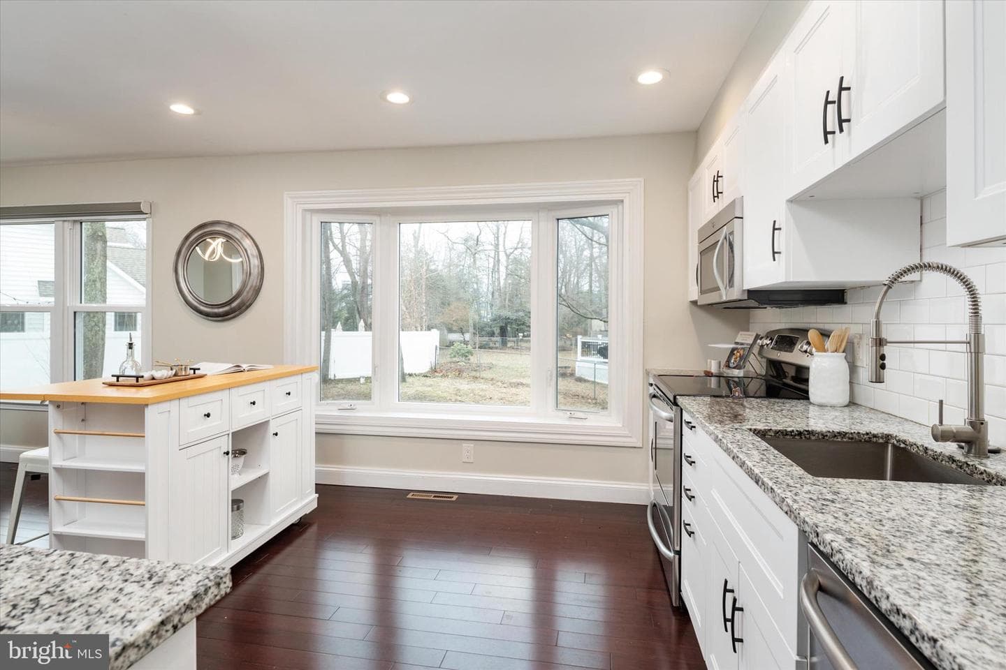 298 Edgemere Drive photo 7