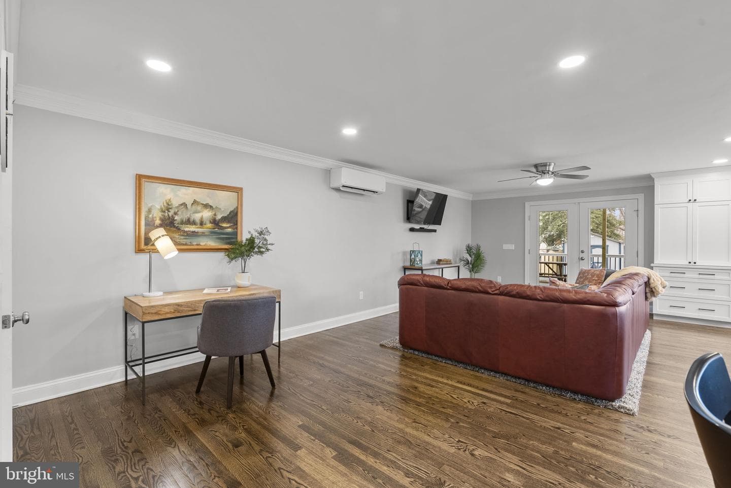 112 Elliott Place photo 10