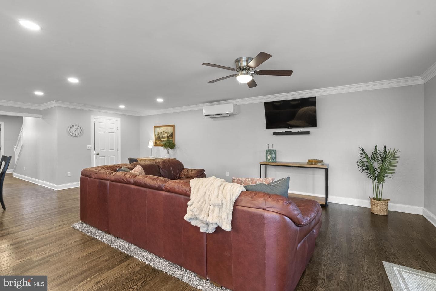 112 Elliott Place photo 11