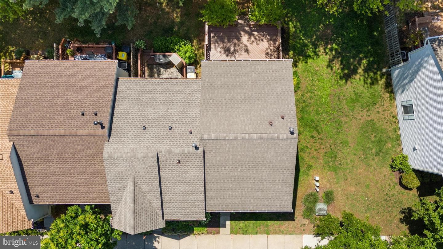 577 Quaker Ridge Court photo 39