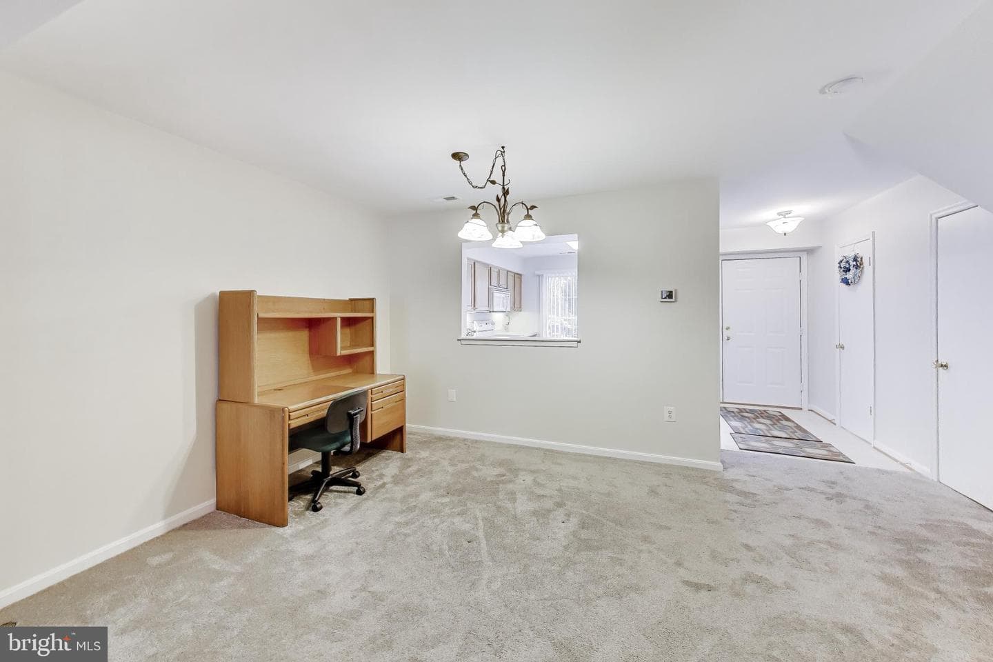 933 Breakwater Drive photo 4