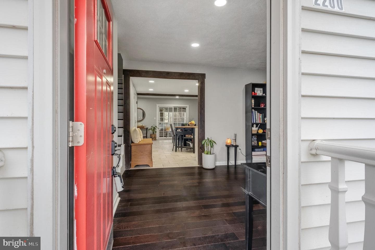 2200 Shore Drive photo 3