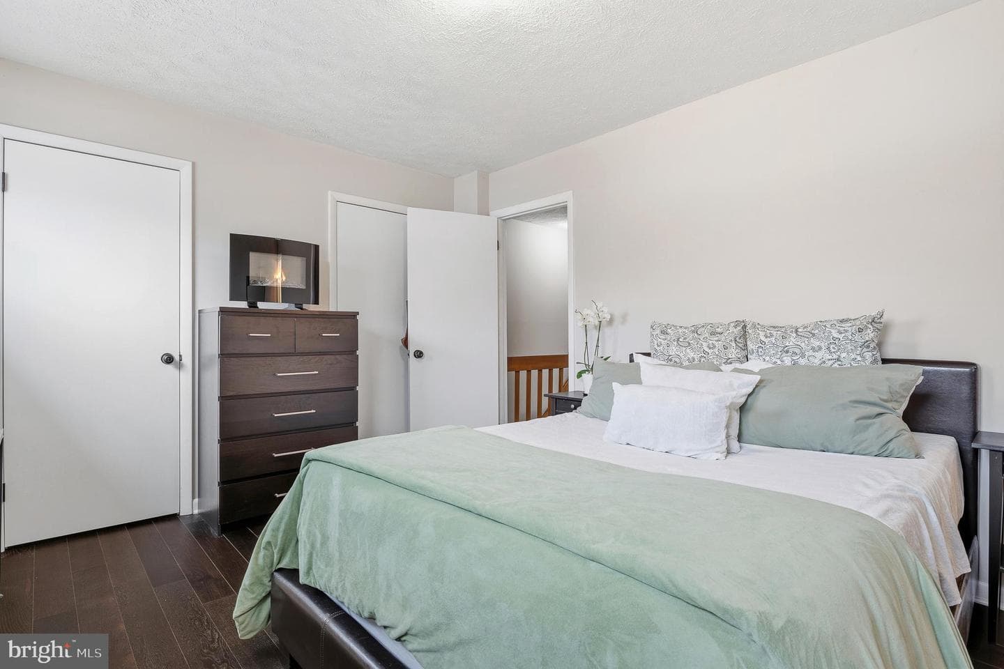 2200 Shore Drive photo 30