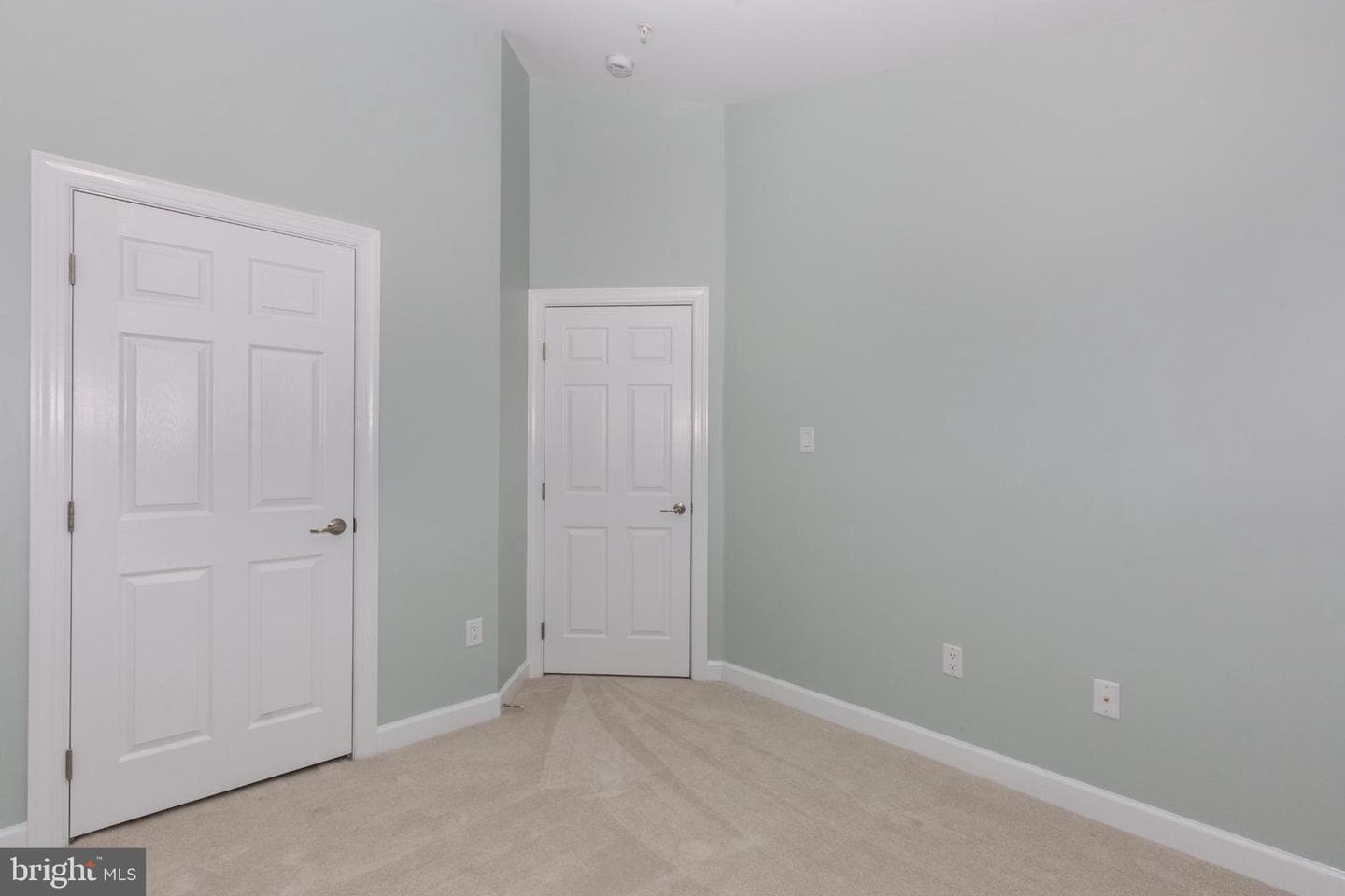 1025 Ironwood Lane photo 33