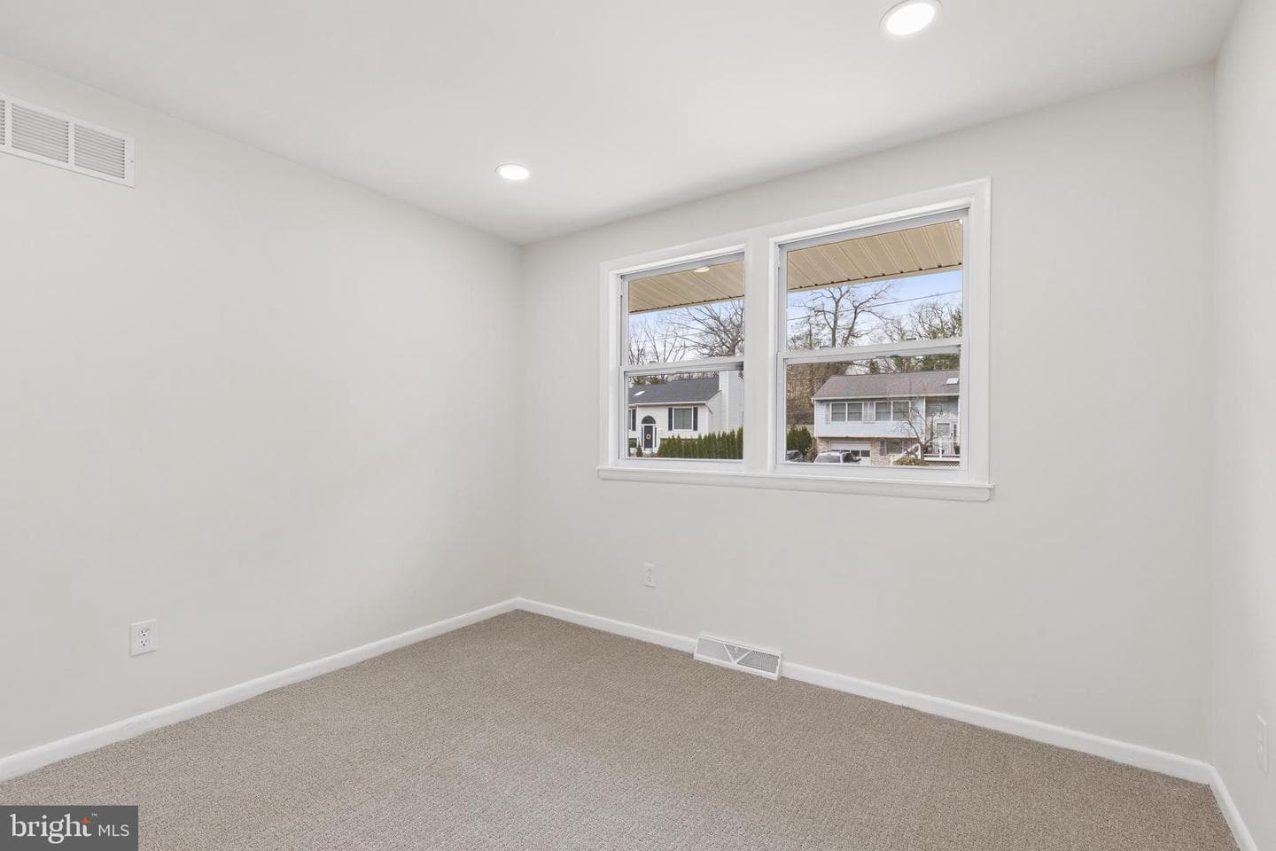1041 Skyview Drive photo 27