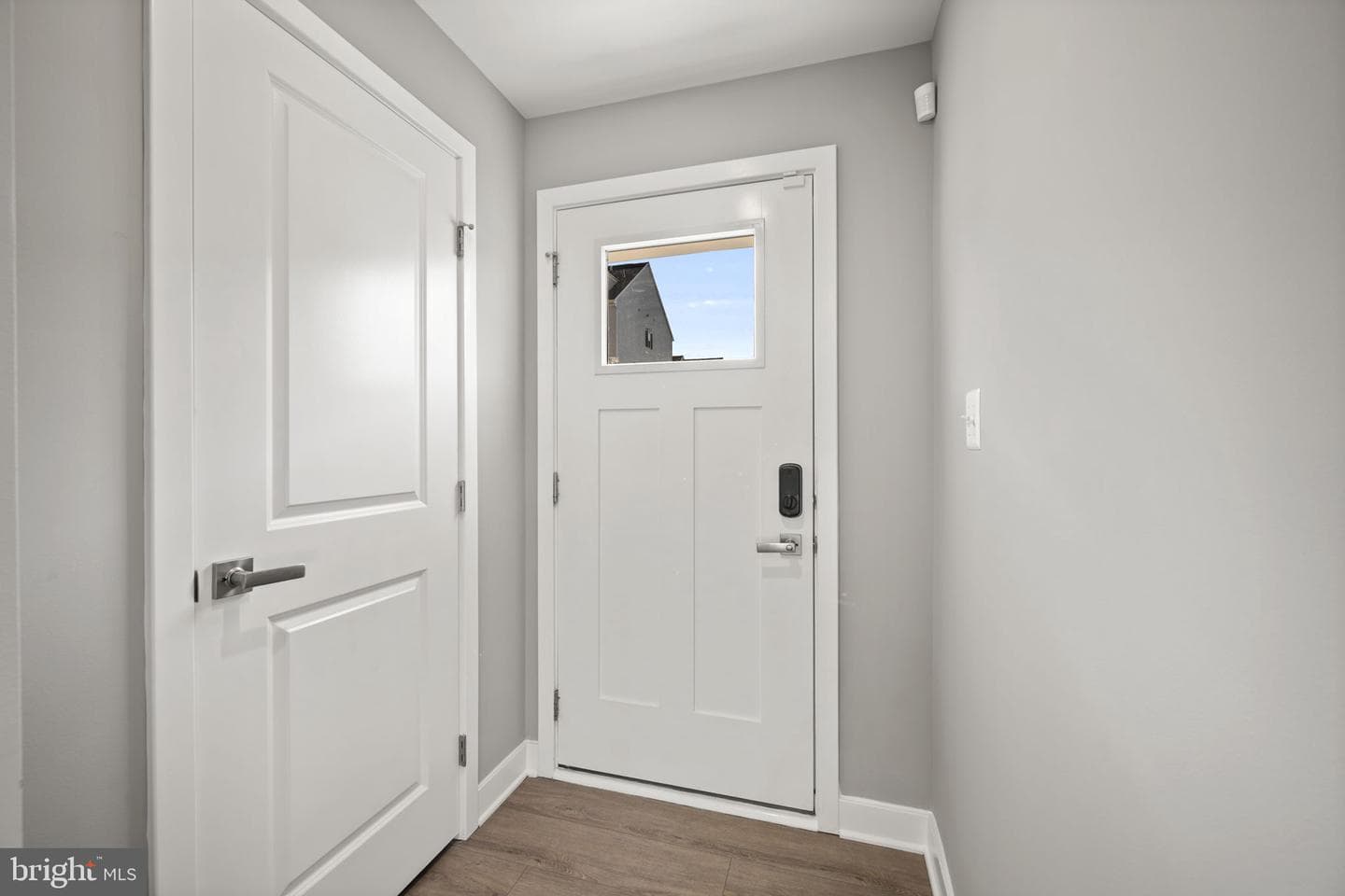 171 Woodgate Circle photo 3