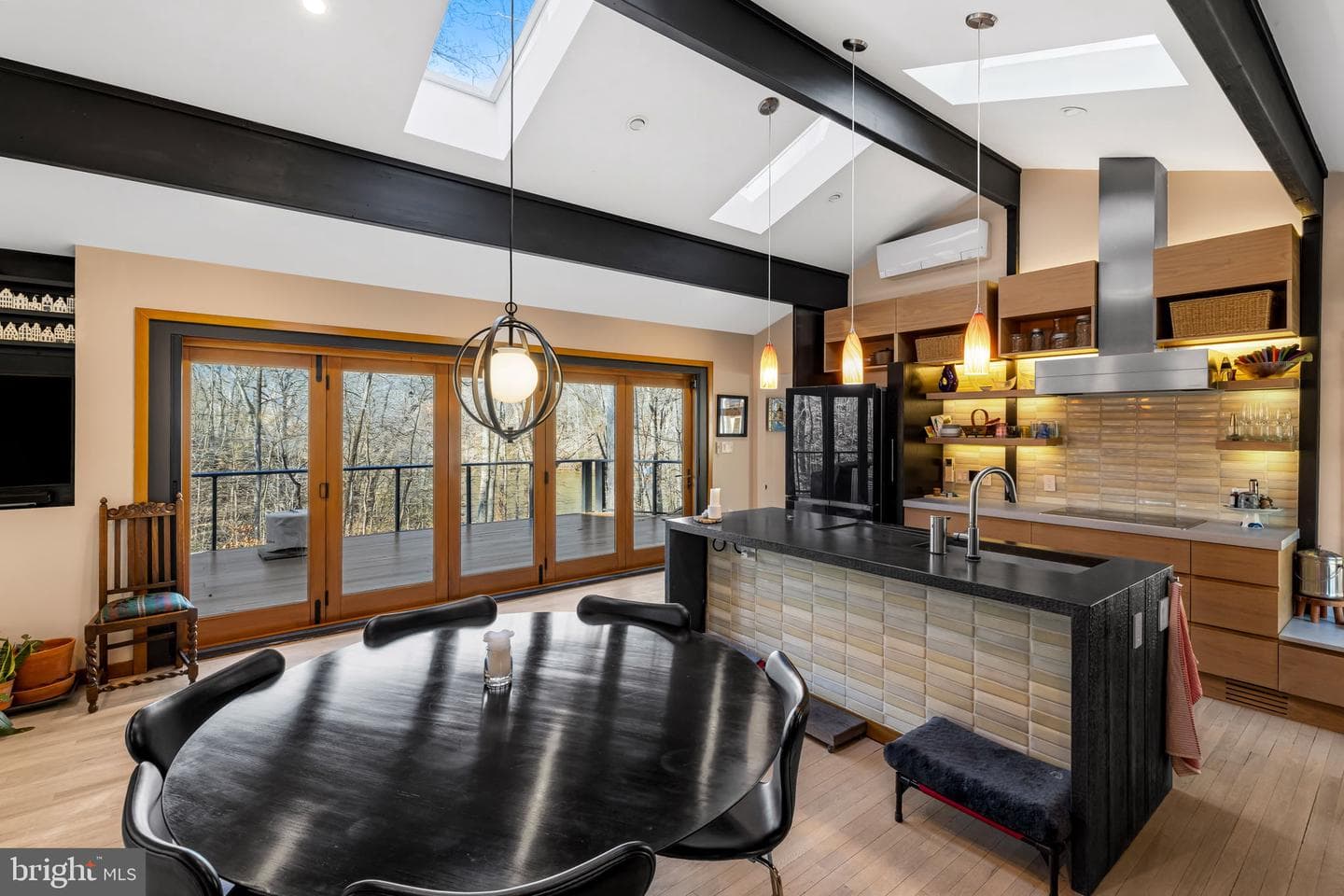 1840 Shore Drive photo 11