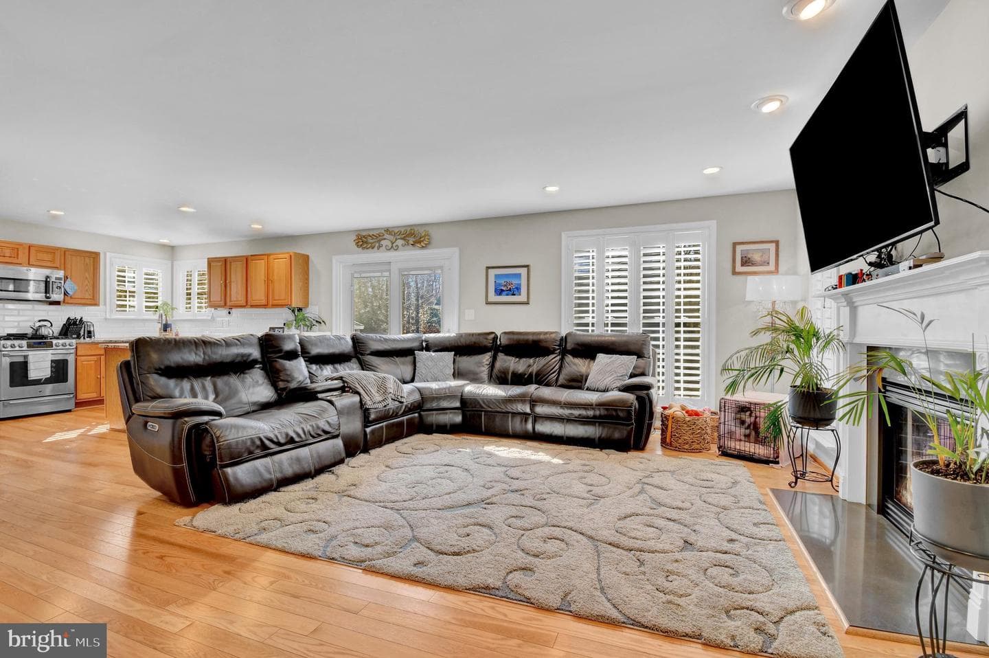 715 Walnut Avenue photo 11