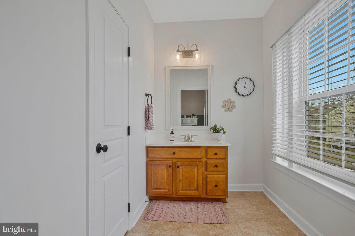 4240 Sweet Leaf Lane photo 36