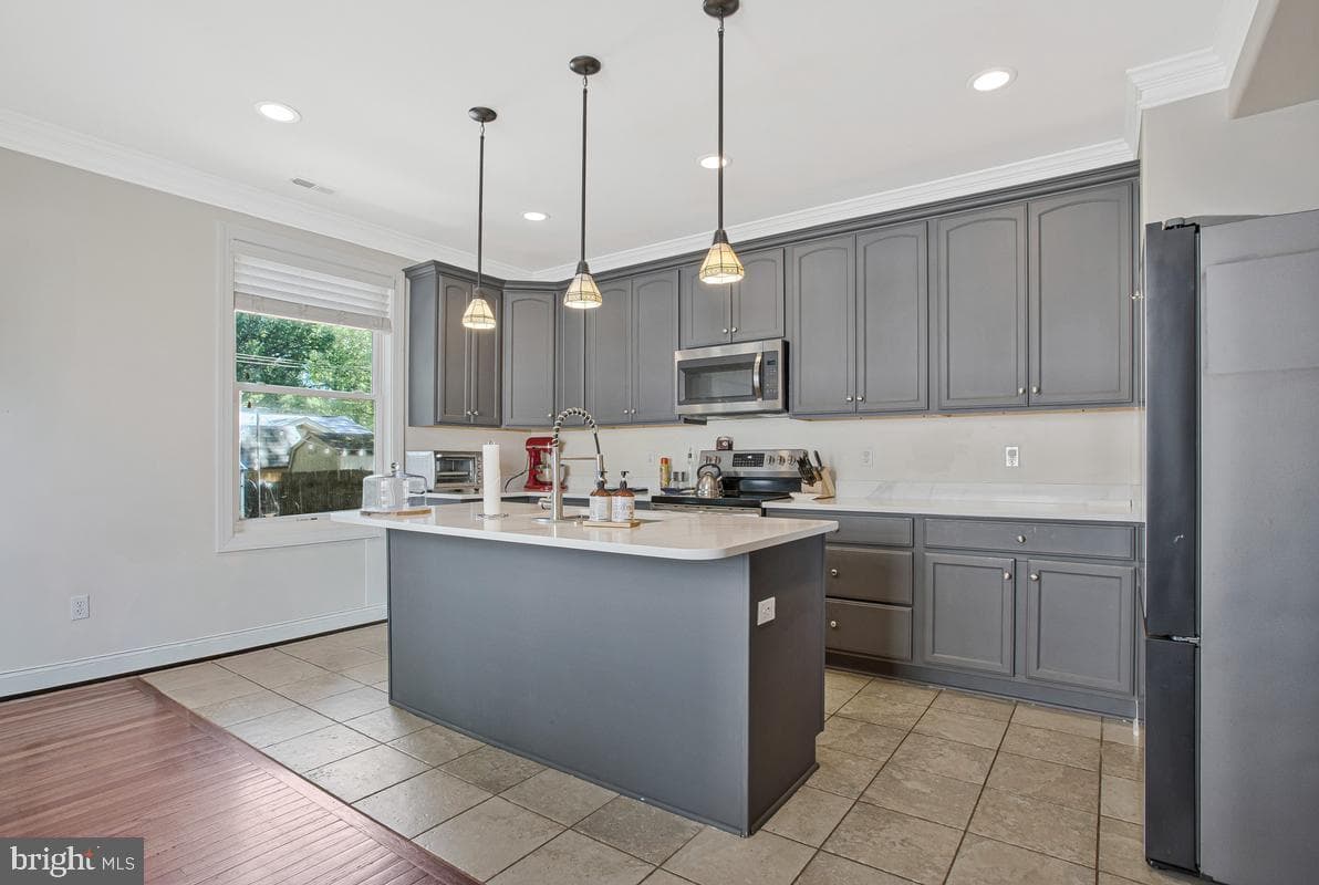 1617 Hilltop Road photo 8