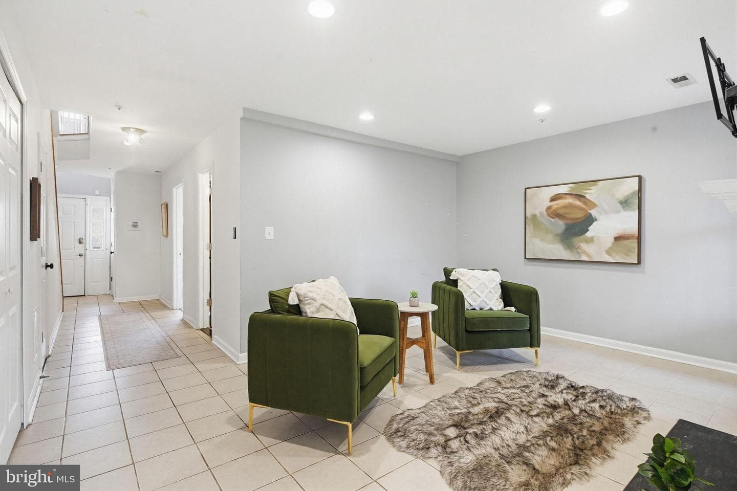 2220 Commissary Circle photo 8