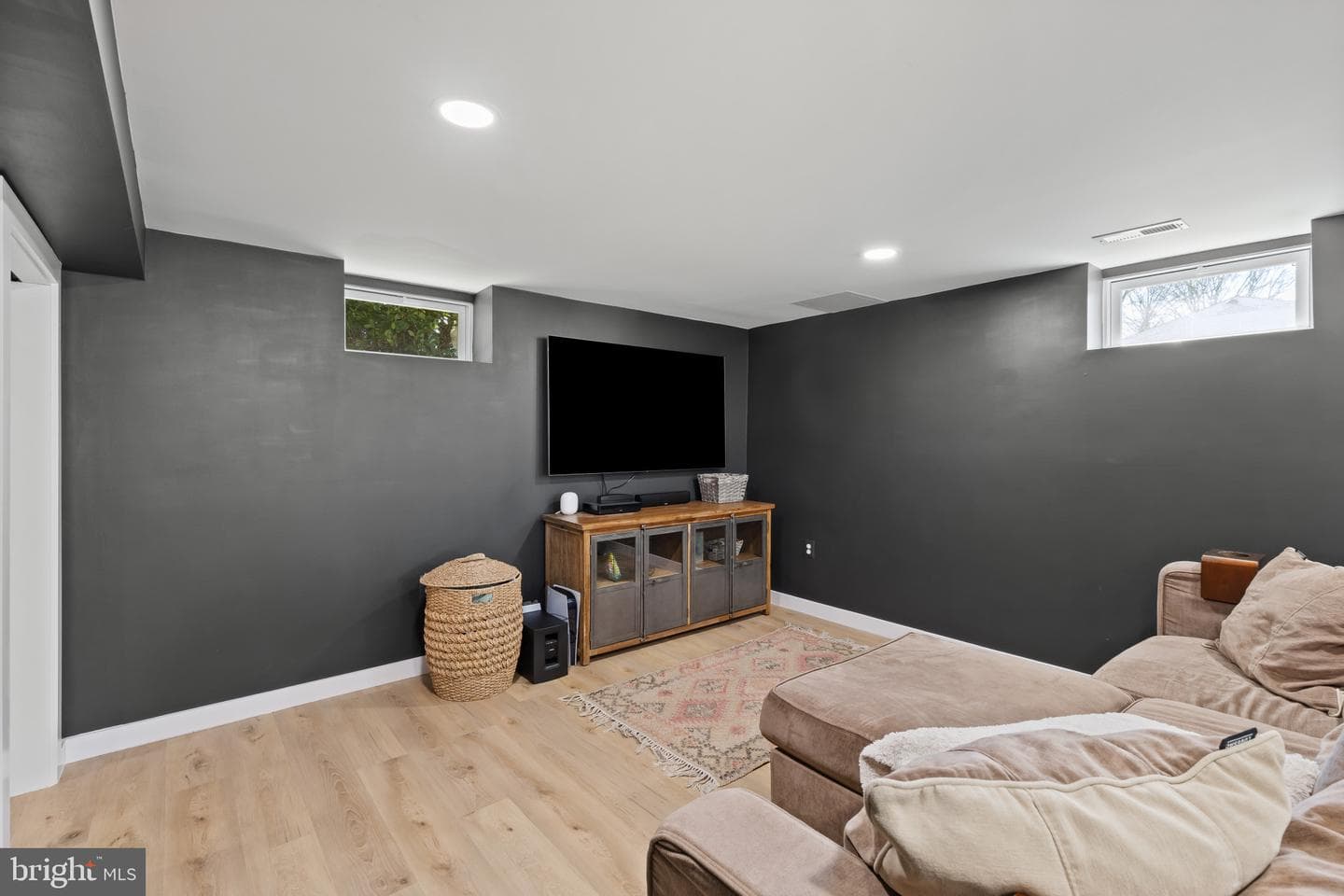 51 Hill Road photo 26