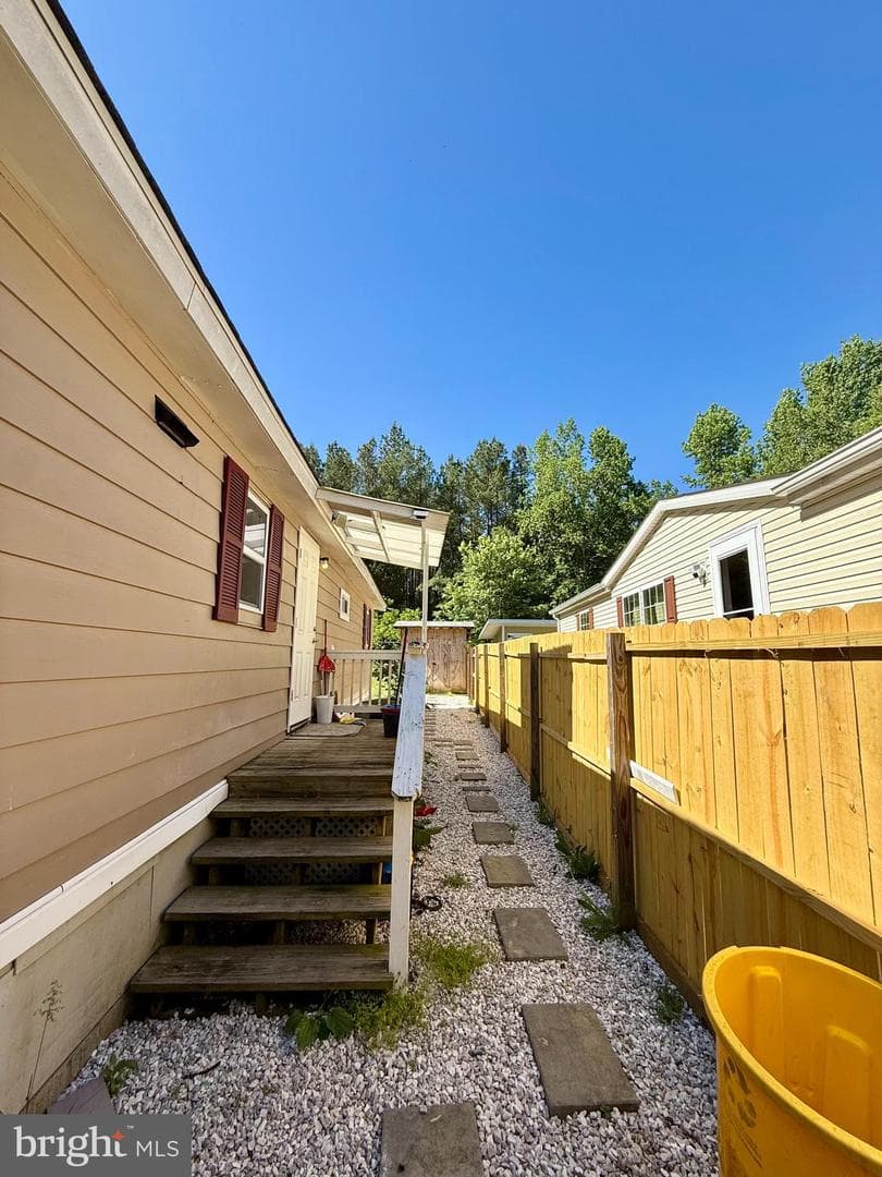 249 Jaguar Drive photo 19