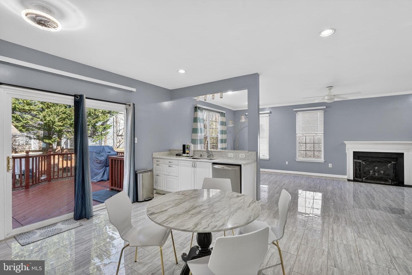 3032 Shoreline Boulevard photo 9