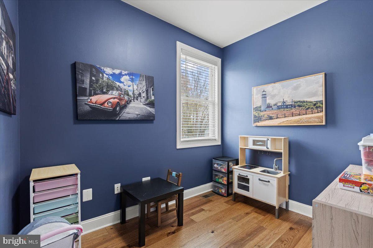 1066 Walnut Avenue photo 23