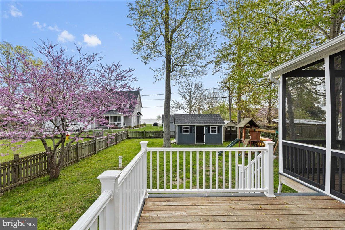 1066 Walnut Avenue photo 42