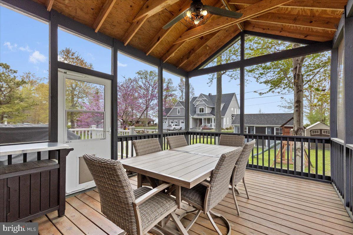 1066 Walnut Avenue photo 45