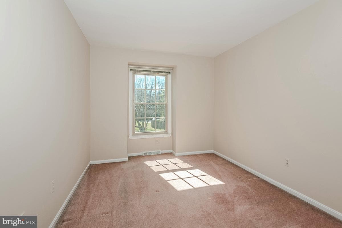 1467 Eagle Court photo 12
