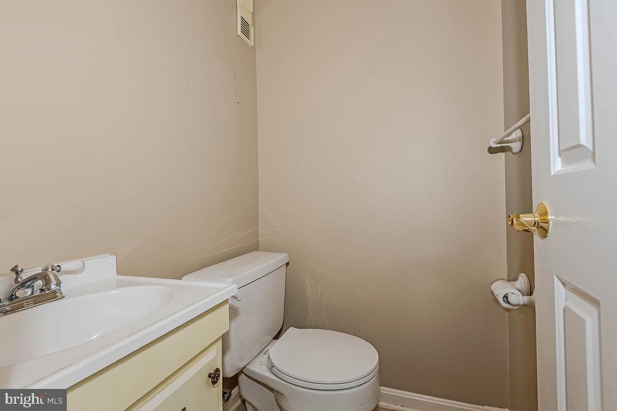 1467 Eagle Court photo 18
