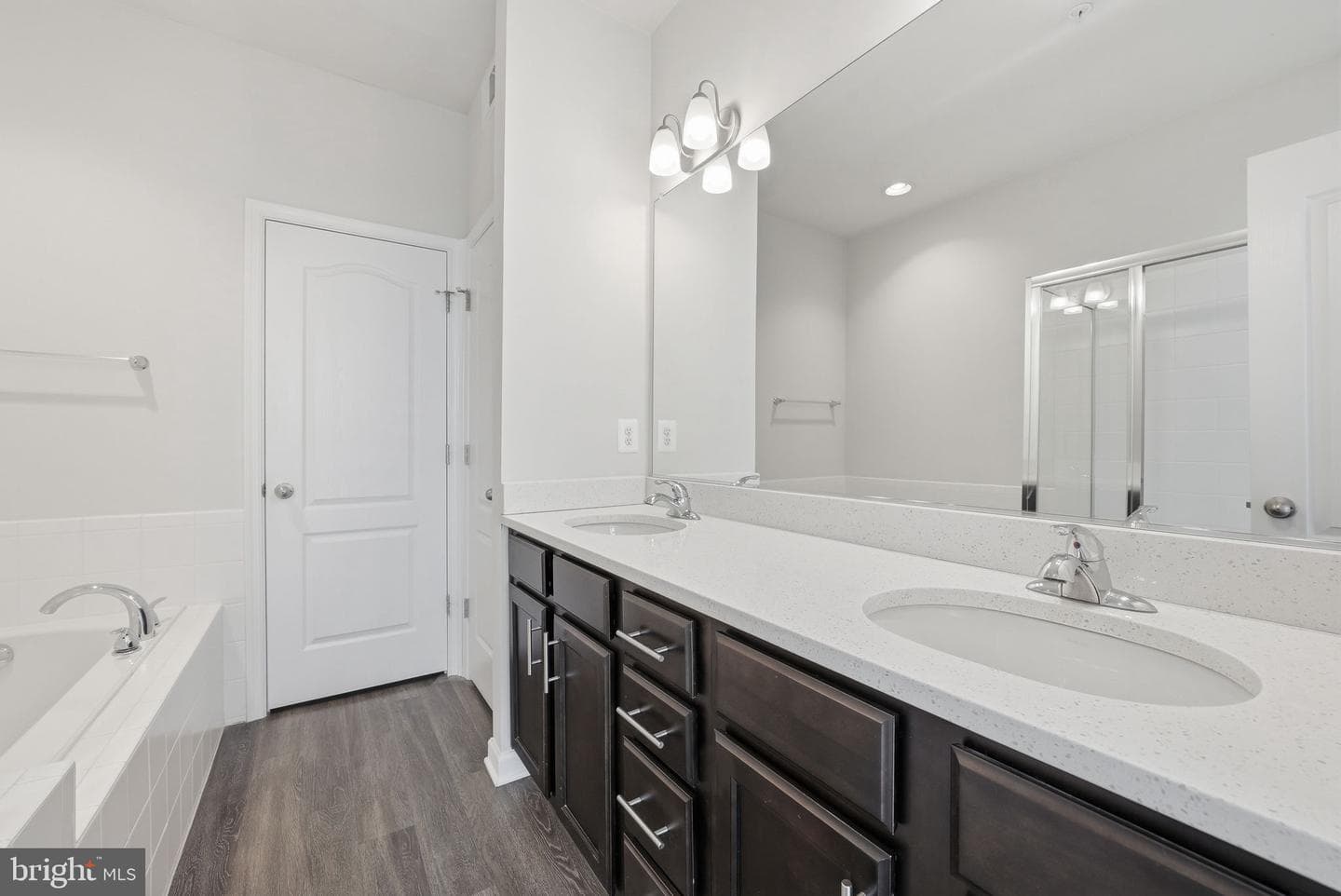 8219 Hollow Court photo 22