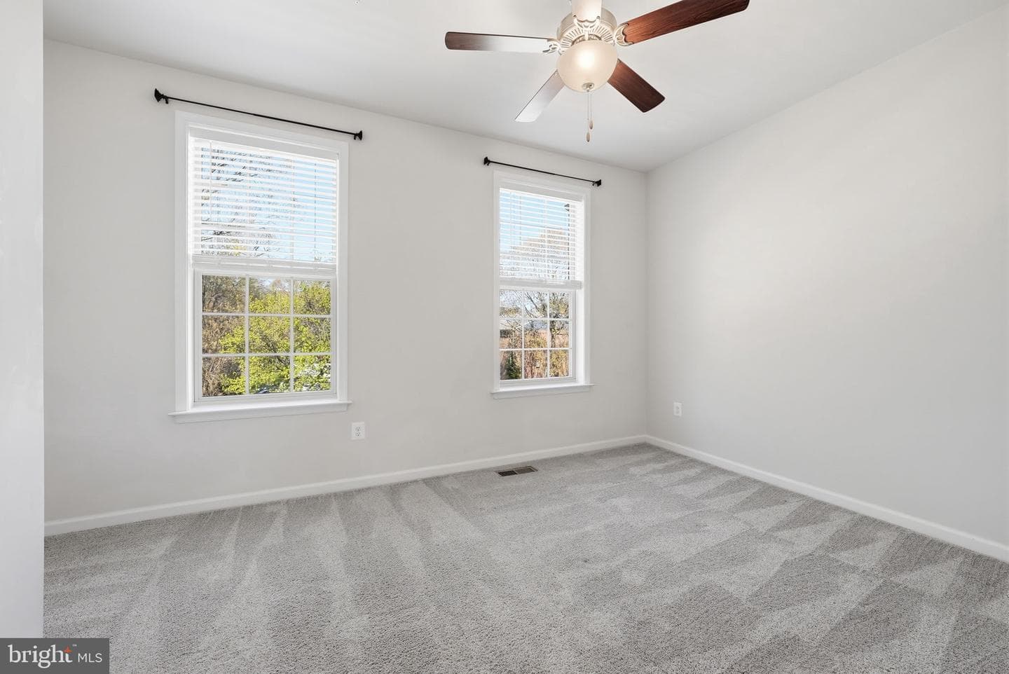 8219 Hollow Court photo 25