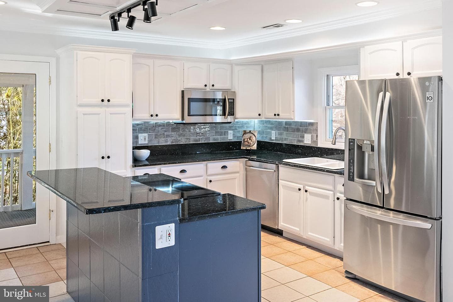 1812 Shore Drive photo 17