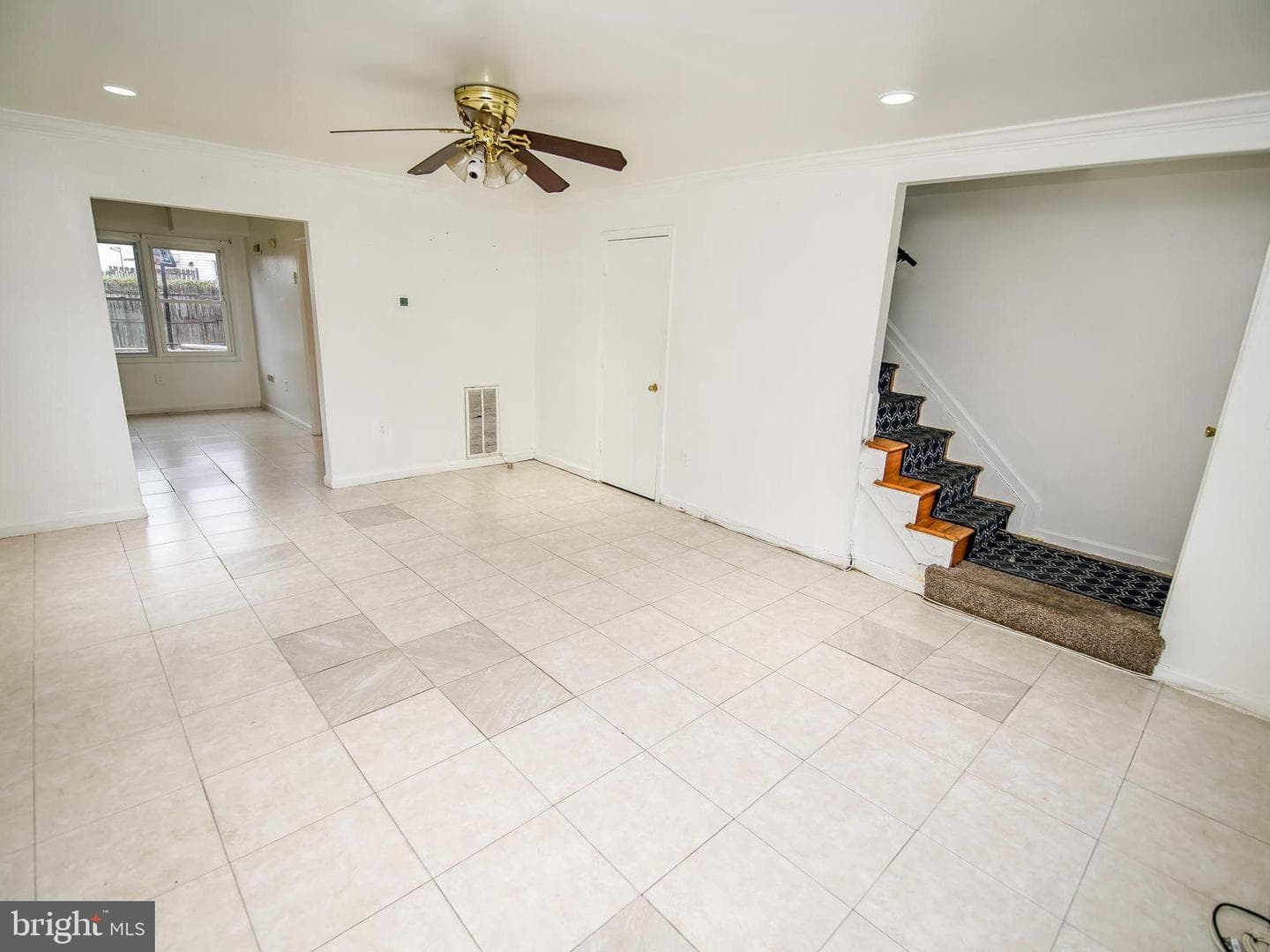 8519 Pioneer Drive photo 5
