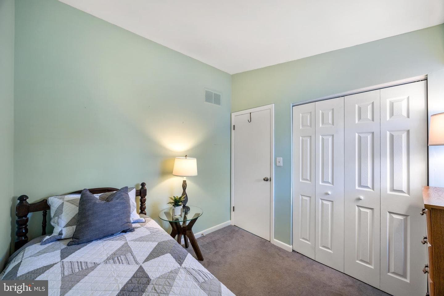 802 Waterview Drive photo 42