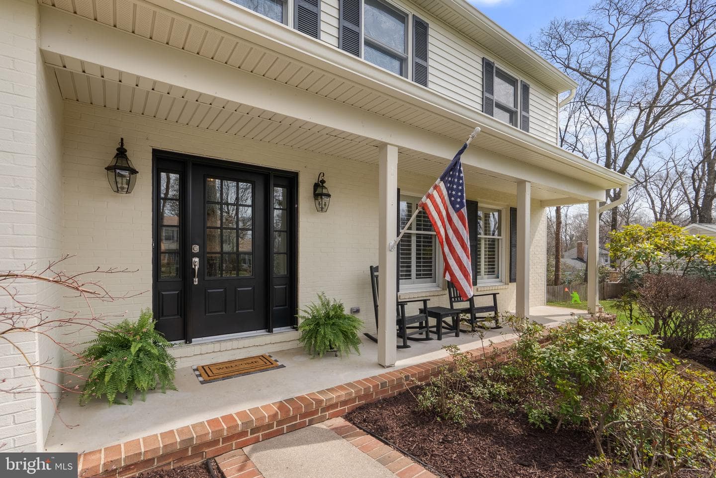 545 Devonshire Court photo 3