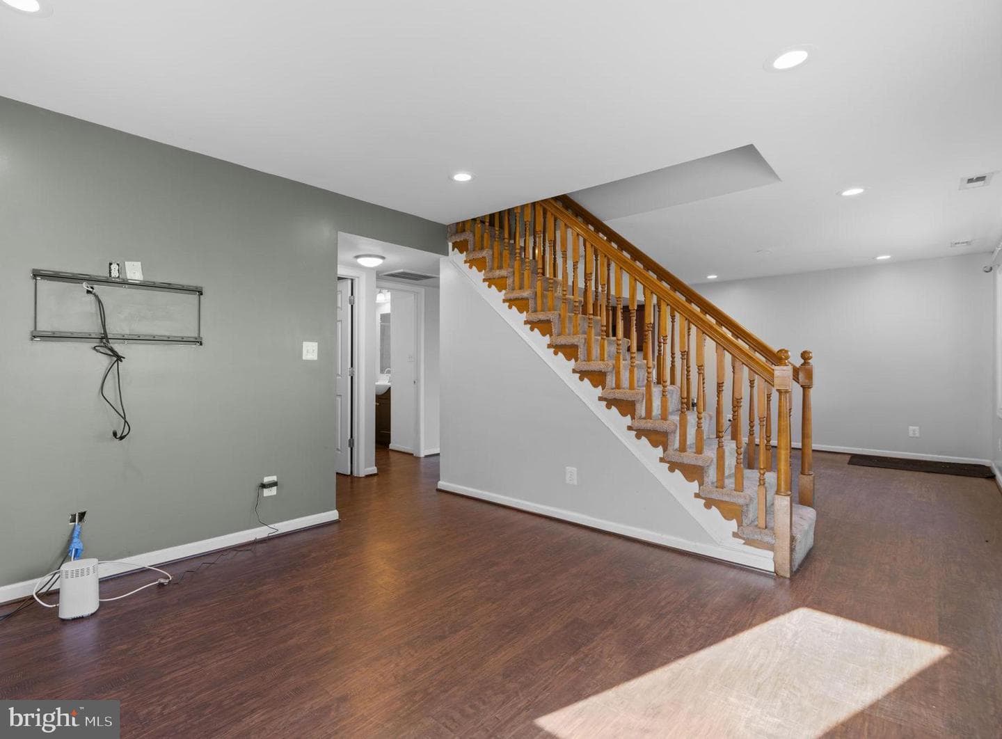 319 Alameda Parkway photo 4