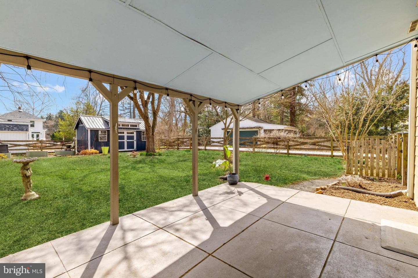 101 Avondale Circle photo 34