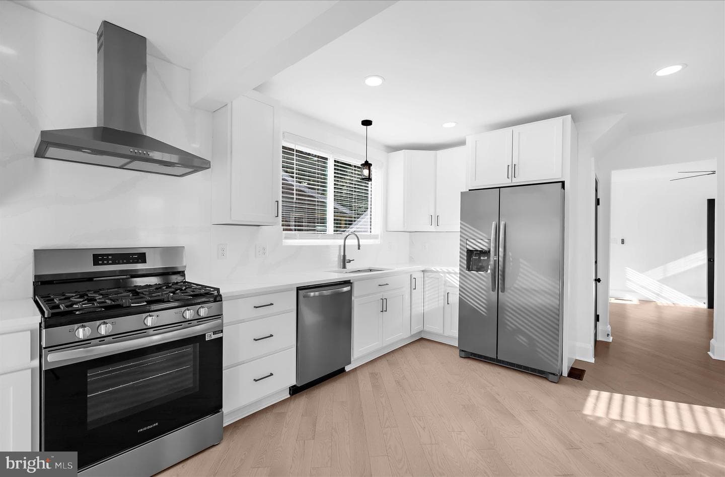 100 3rd Avenue SE photo 16