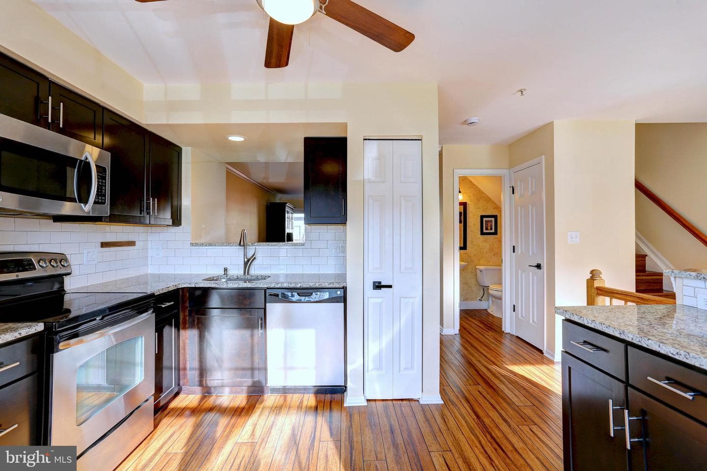 1360 Triwater #195 photo 7