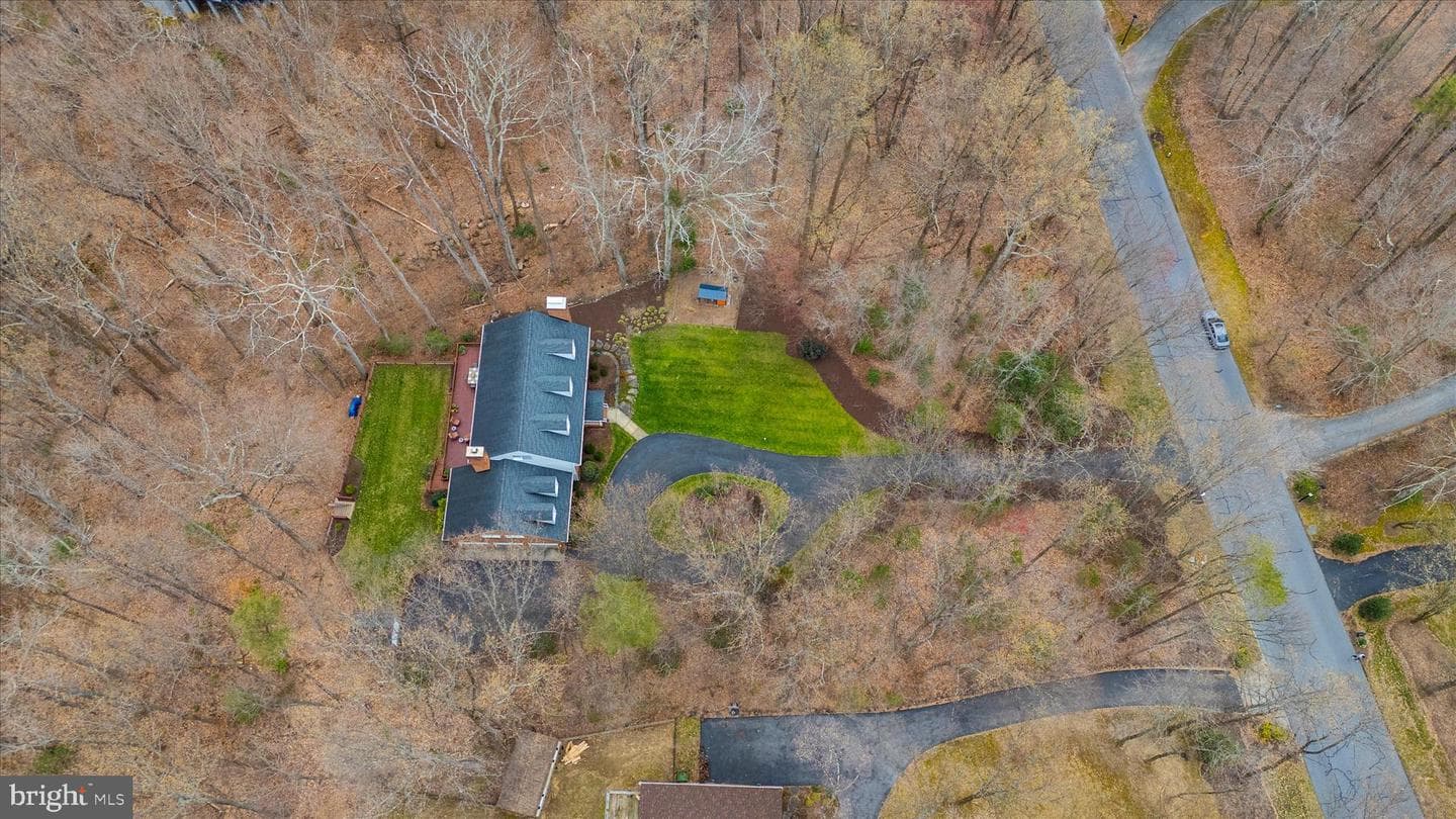 962 Coachway photo 101