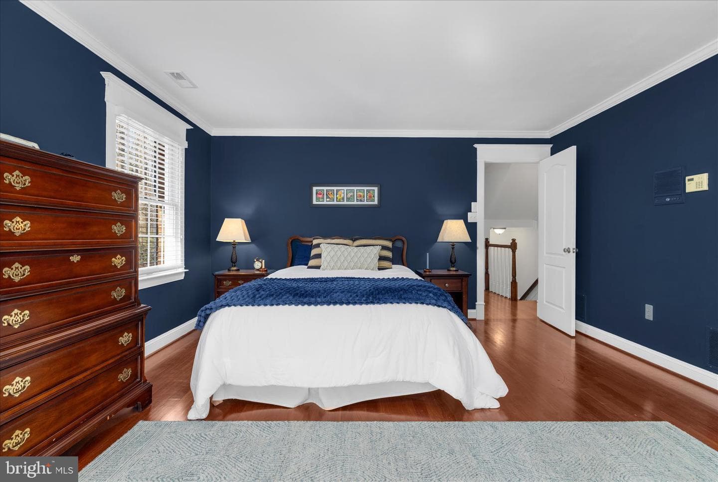 962 Coachway photo 33