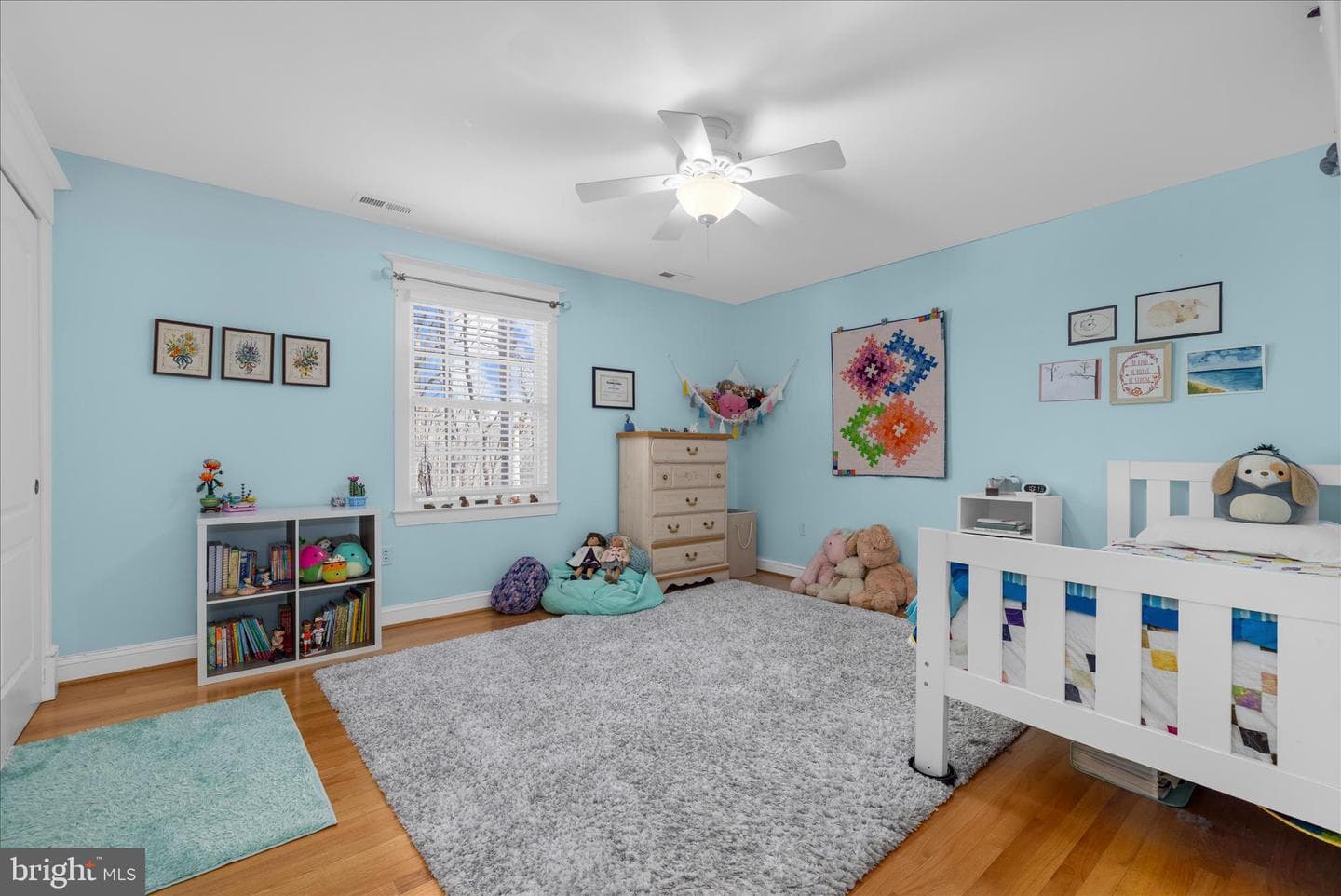 962 Coachway photo 45