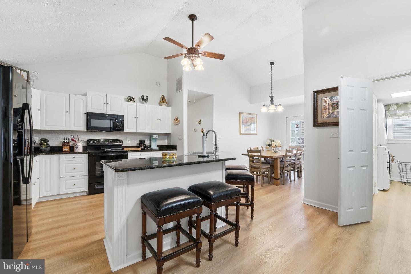 7806 Appletree Road photo 14