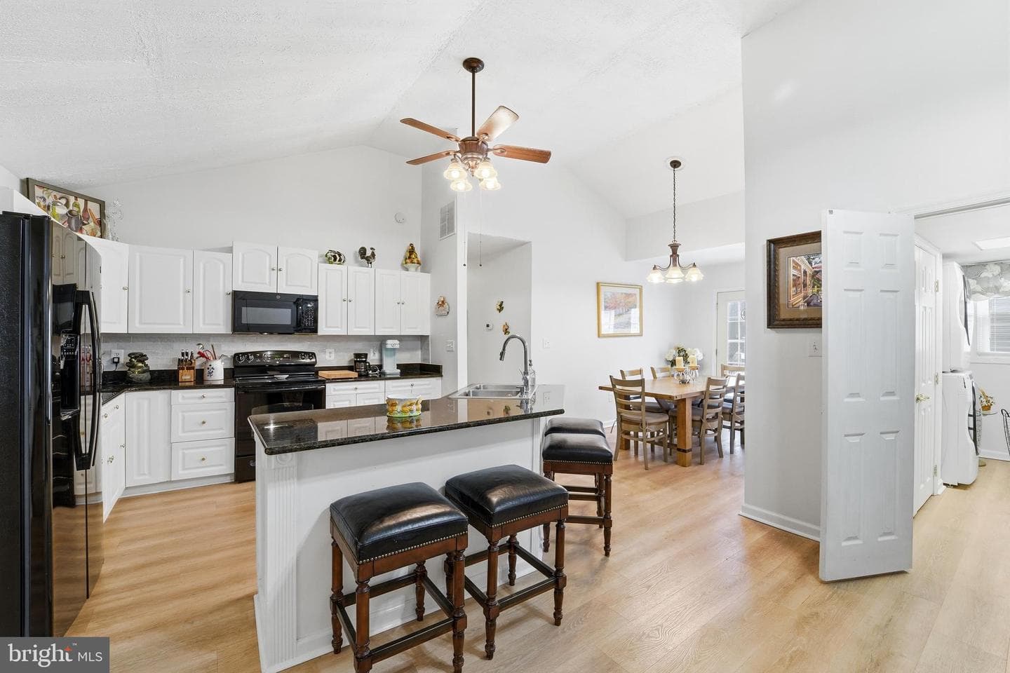 7806 Appletree Road photo 16