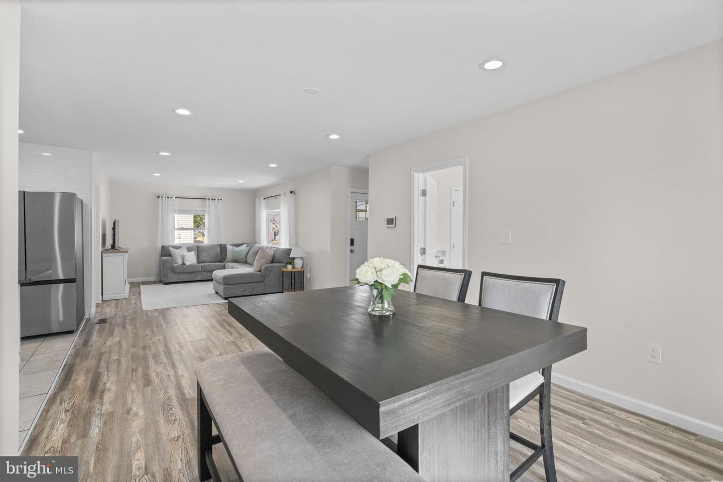 8062 Telegraph Road photo 15