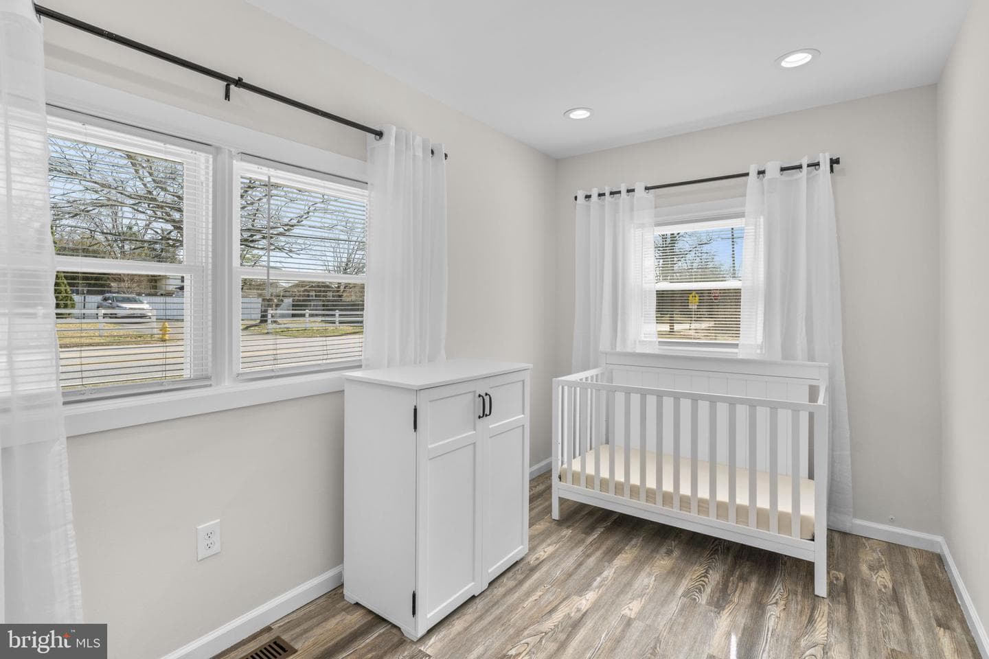 8062 Telegraph Road photo 21