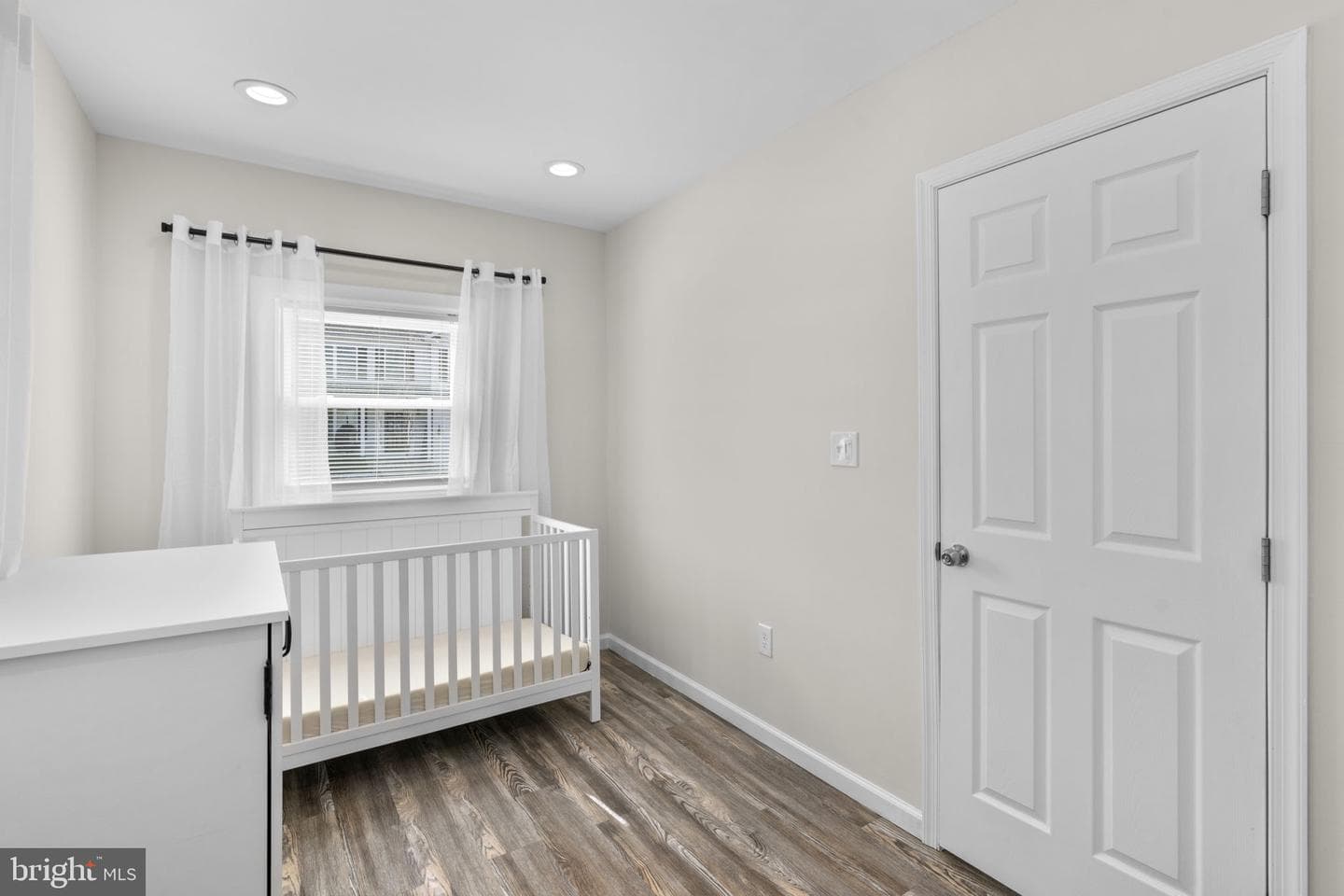 8062 Telegraph Road photo 22
