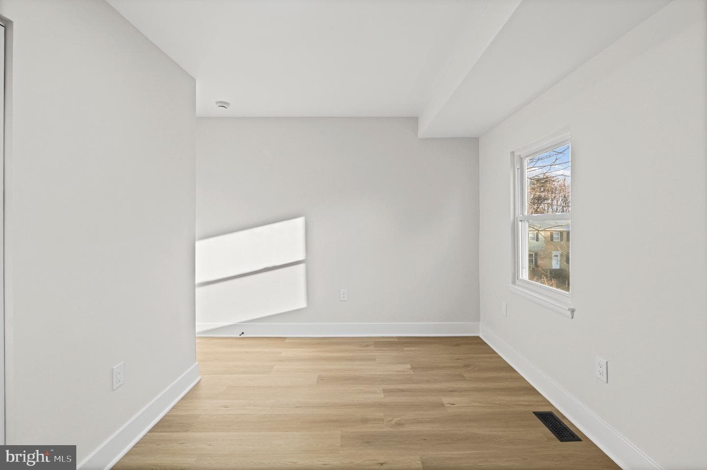 8221 Stewarton Court photo 16