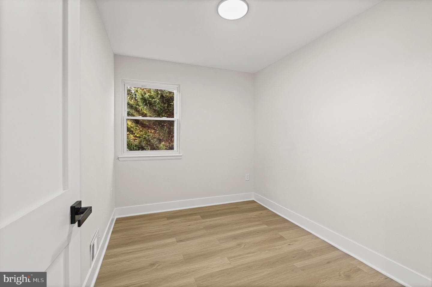 8221 Stewarton Court photo 18