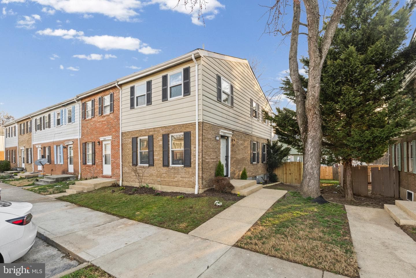 8221 Stewarton Court photo 26
