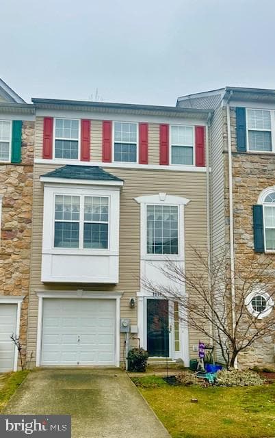 8031 Apple Valley Drive photo 3