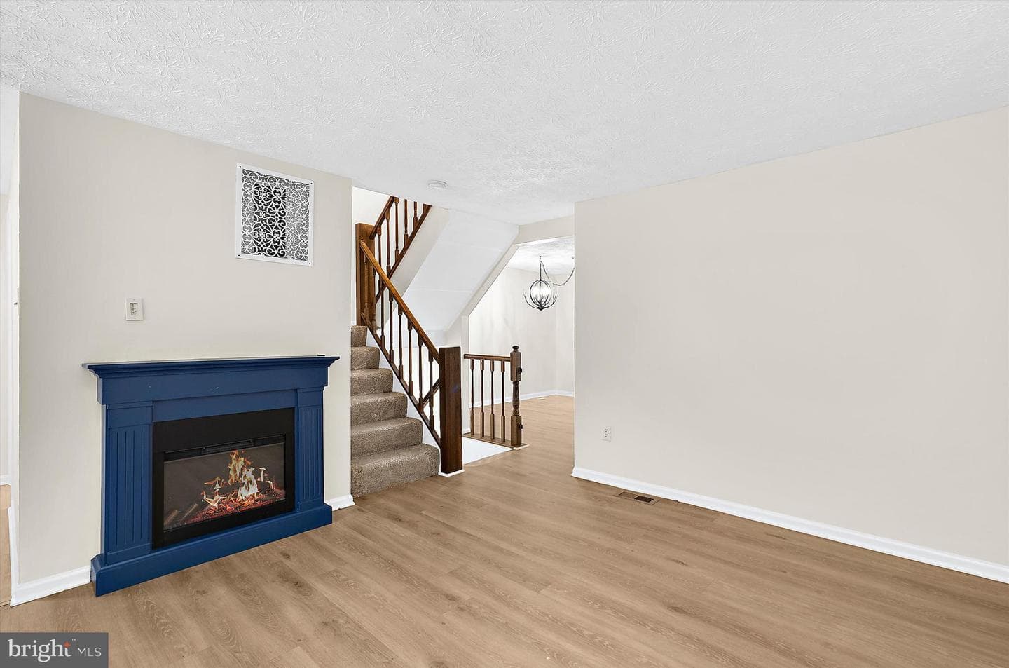 557 Bay Dale Court photo 10