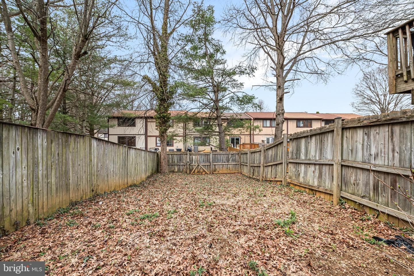 1233 Birchcrest Court photo 28